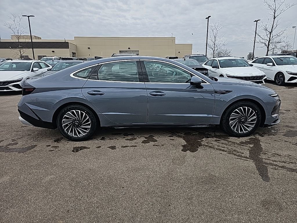 New 2026 Hyundai Sonata Limited FWD image 6
