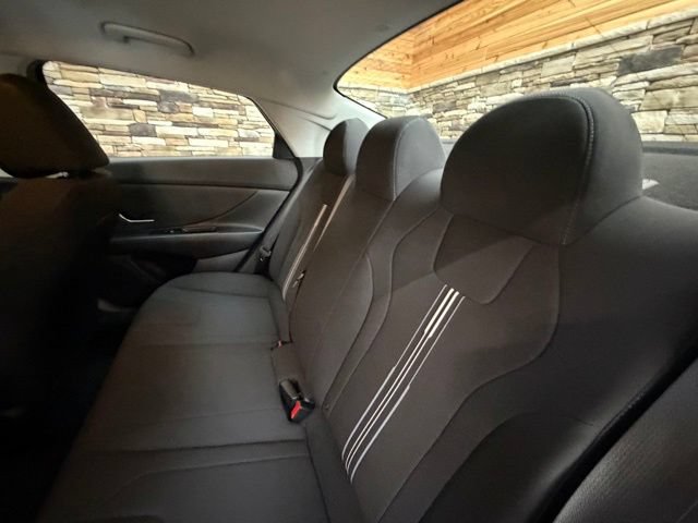 Used 2023 Hyundai Elantra SEL w/ Convenience Package FWD image 32