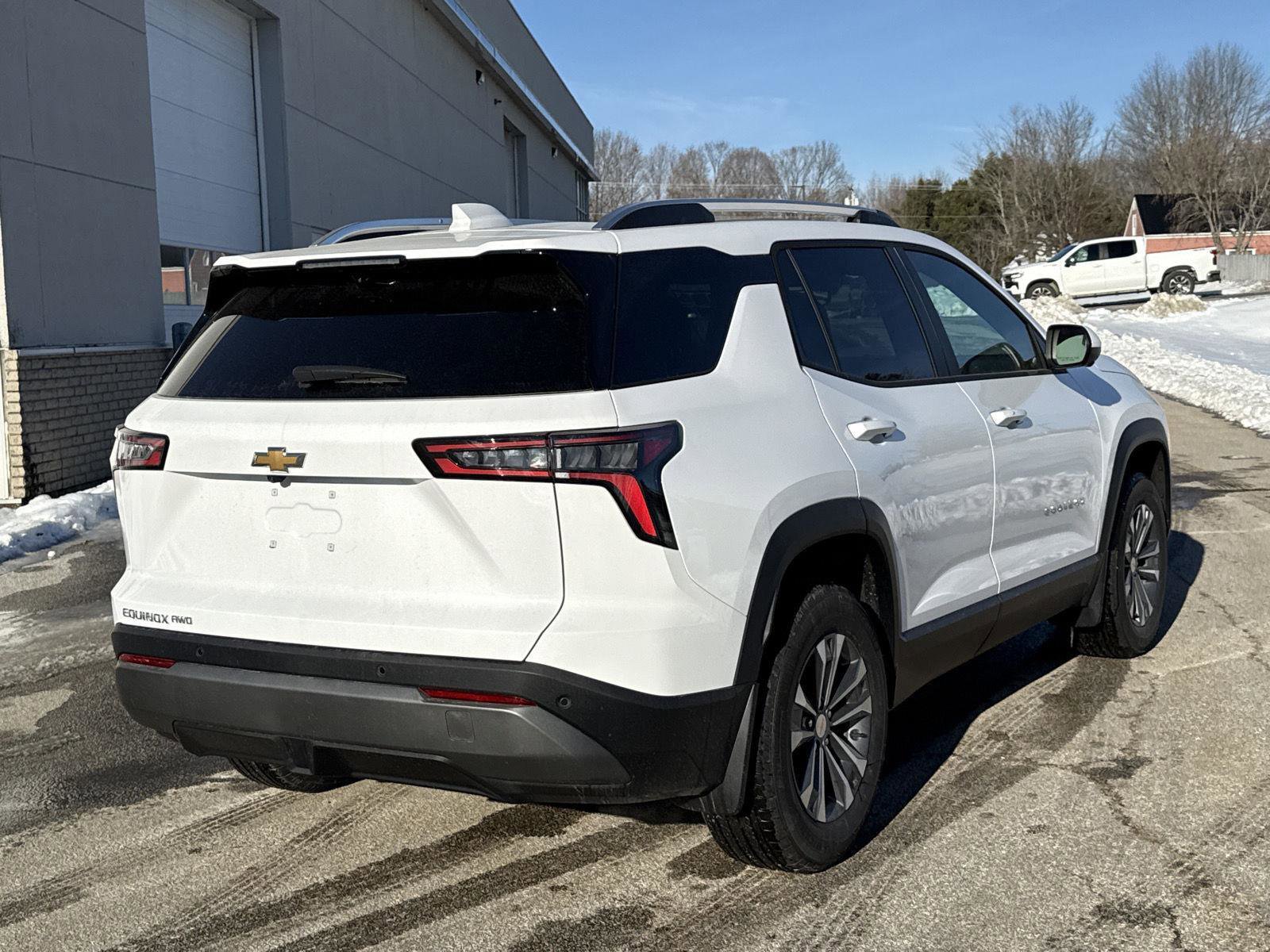 New 2026 Chevrolet Equinox LT w/ Convenience Package II image 5