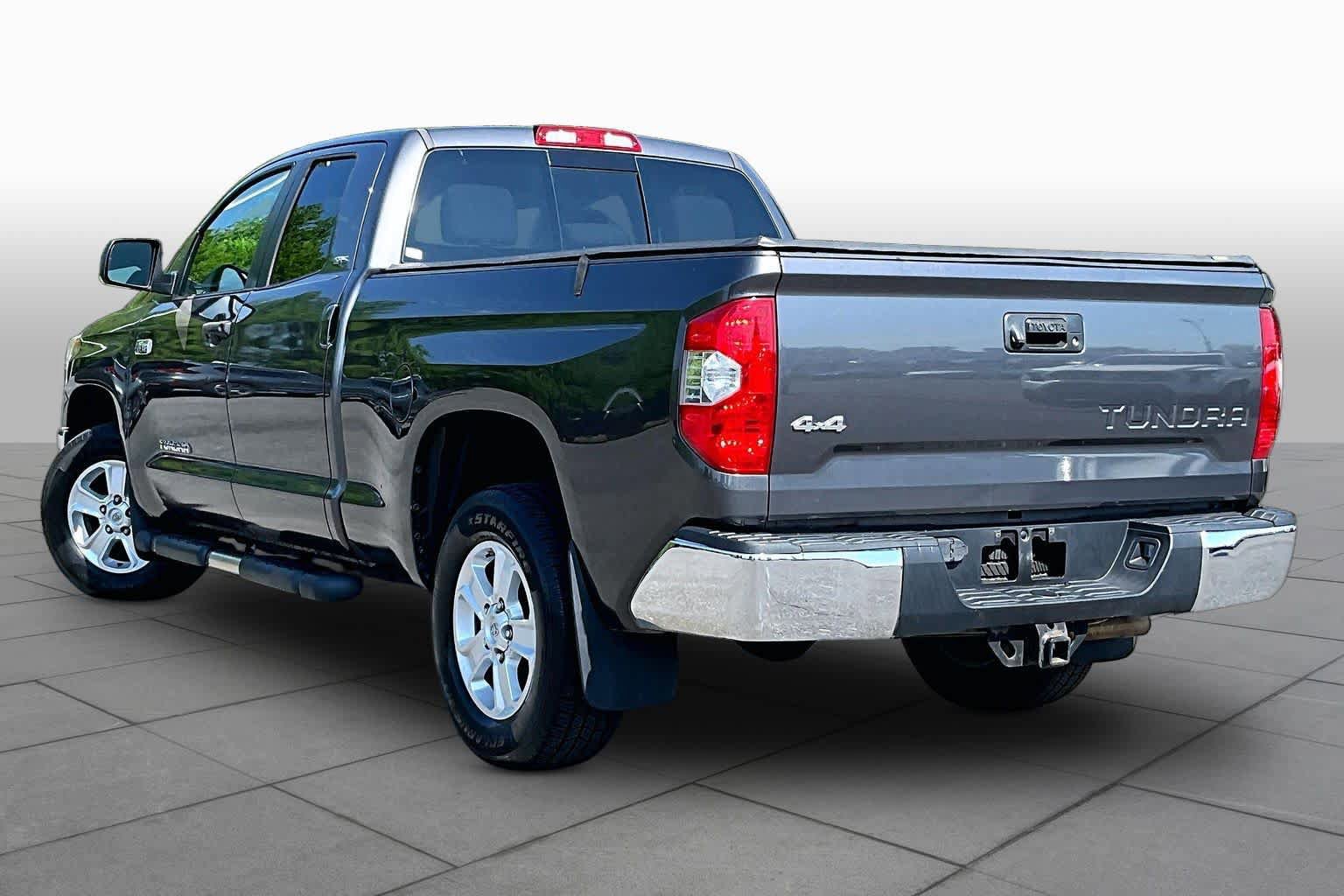 Used 2018 Toyota Tundra SR5 AWD/4WD image 12