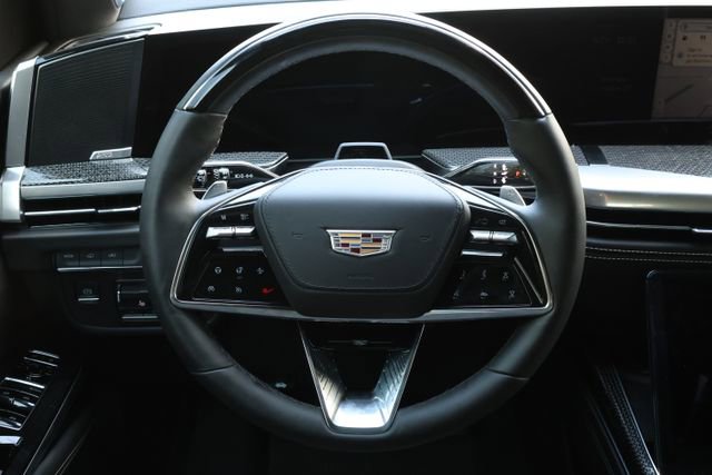 Used 2025 Cadillac Escalade V w/ LPO, ONYX Package image 15