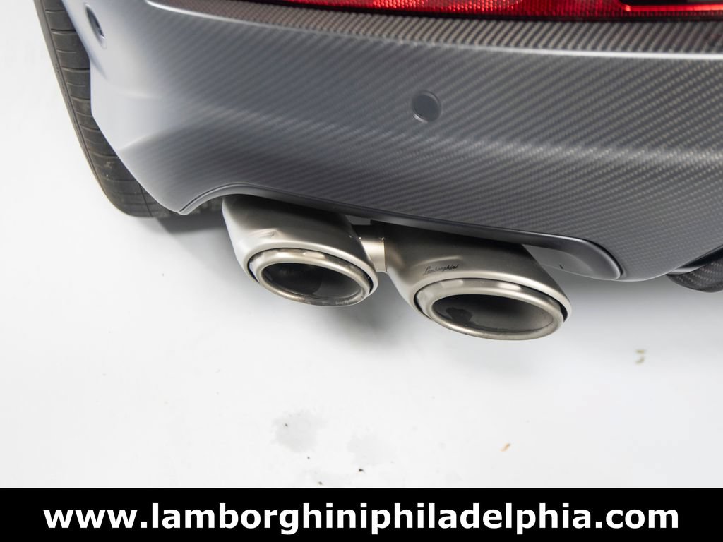 Used 2023 Lamborghini Urus Performante AWD/4WD image 53