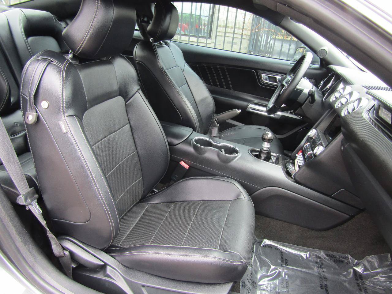 Used 2016 Ford Mustang GT Premium RWD image 11