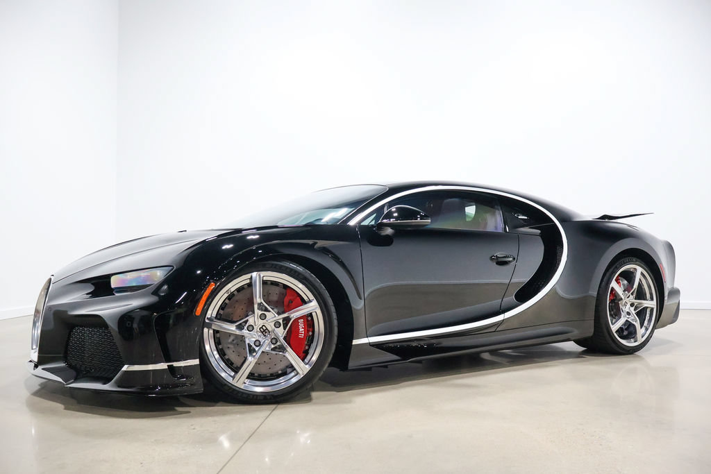 Used 2022 Bugatti Chiron Super Sport AWD/4WD image 14
