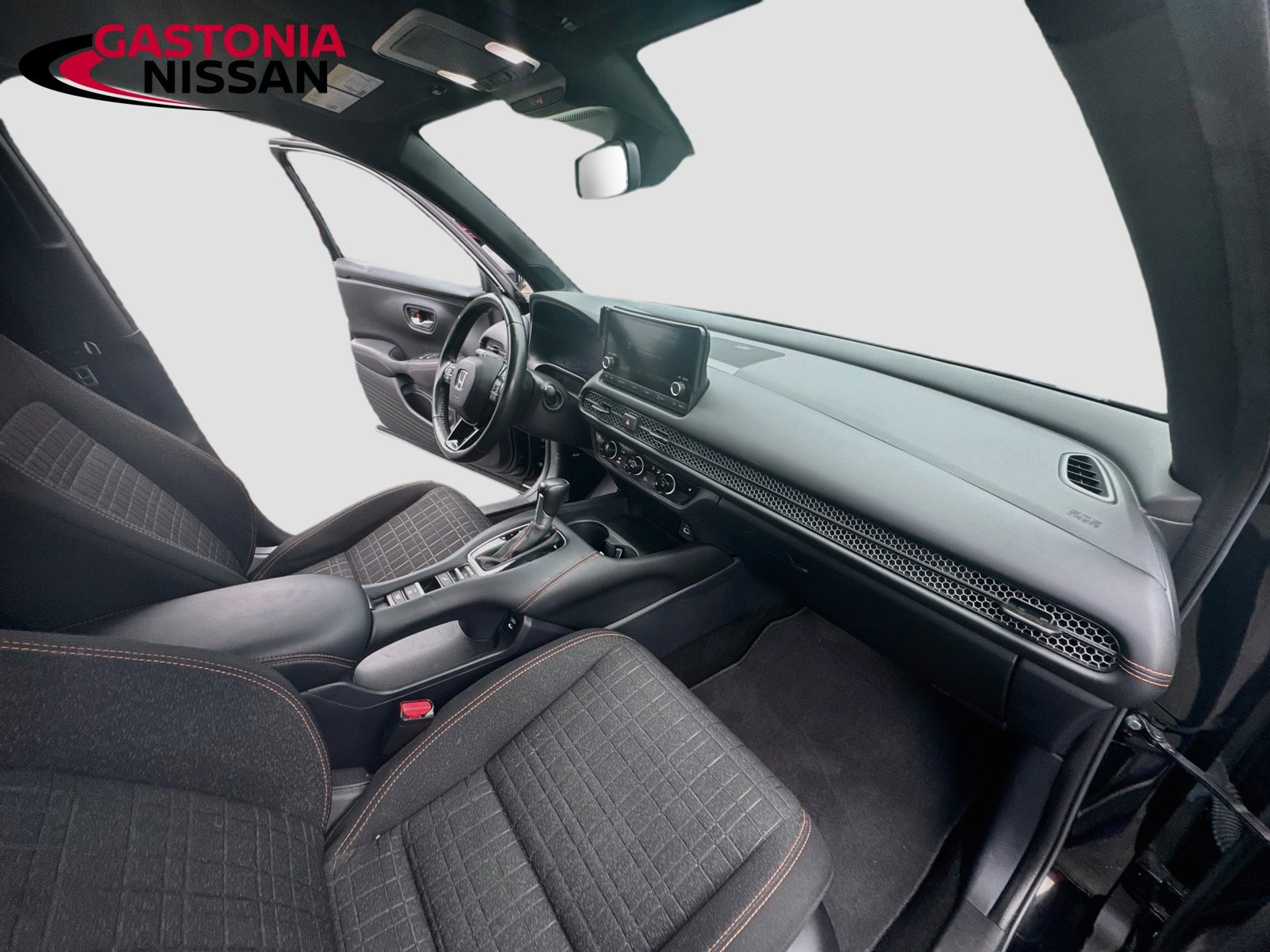 Used 2025 Honda HR-V Sport image 34