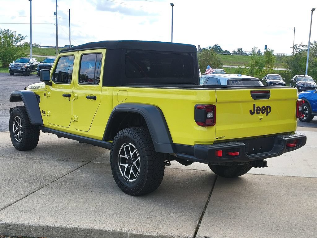 Used 2024 Jeep Gladiator Rubicon w/ Technology Group AWD/4WD image 20
