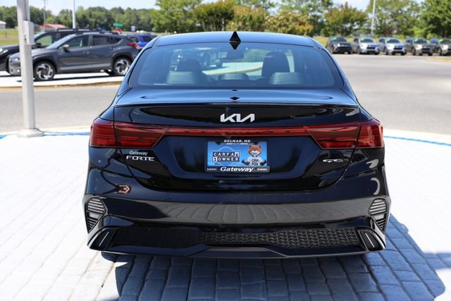 Used 2023 Kia Forte GT-Line w/ GT-Line Premium Package FWD image 4