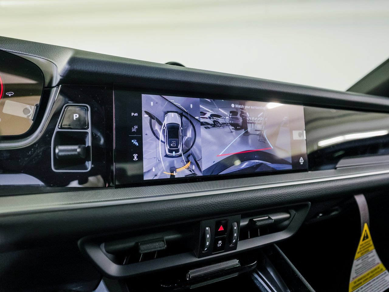 New 2026 Porsche Cayenne Coupe AWD/4WD image 18