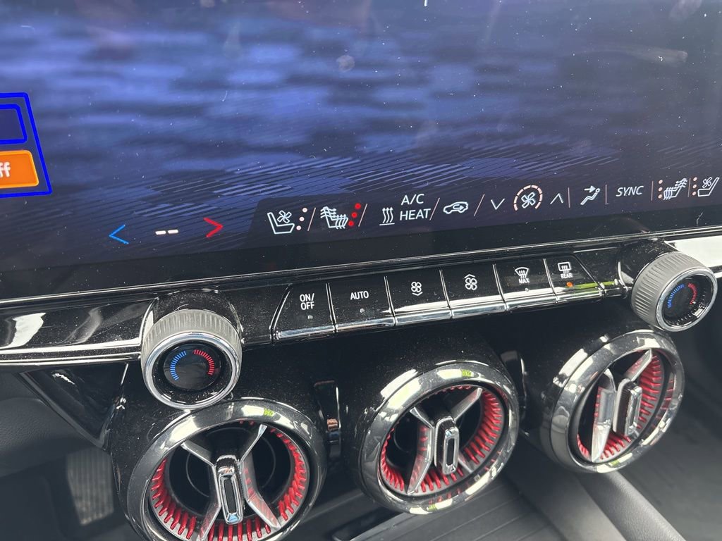 Used 2024 Chevrolet Blazer EV RS image 25