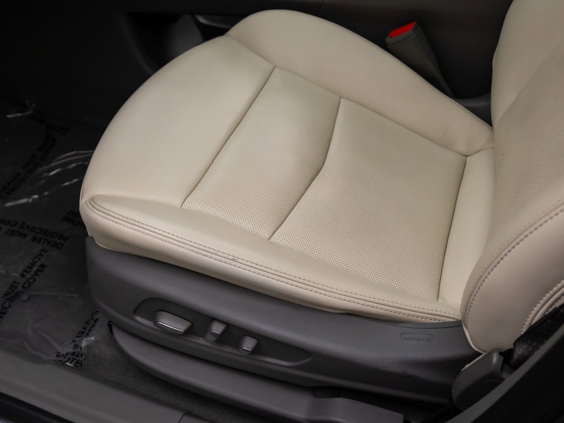 Certified 2023 Cadillac XT6 Premium Luxury image 21