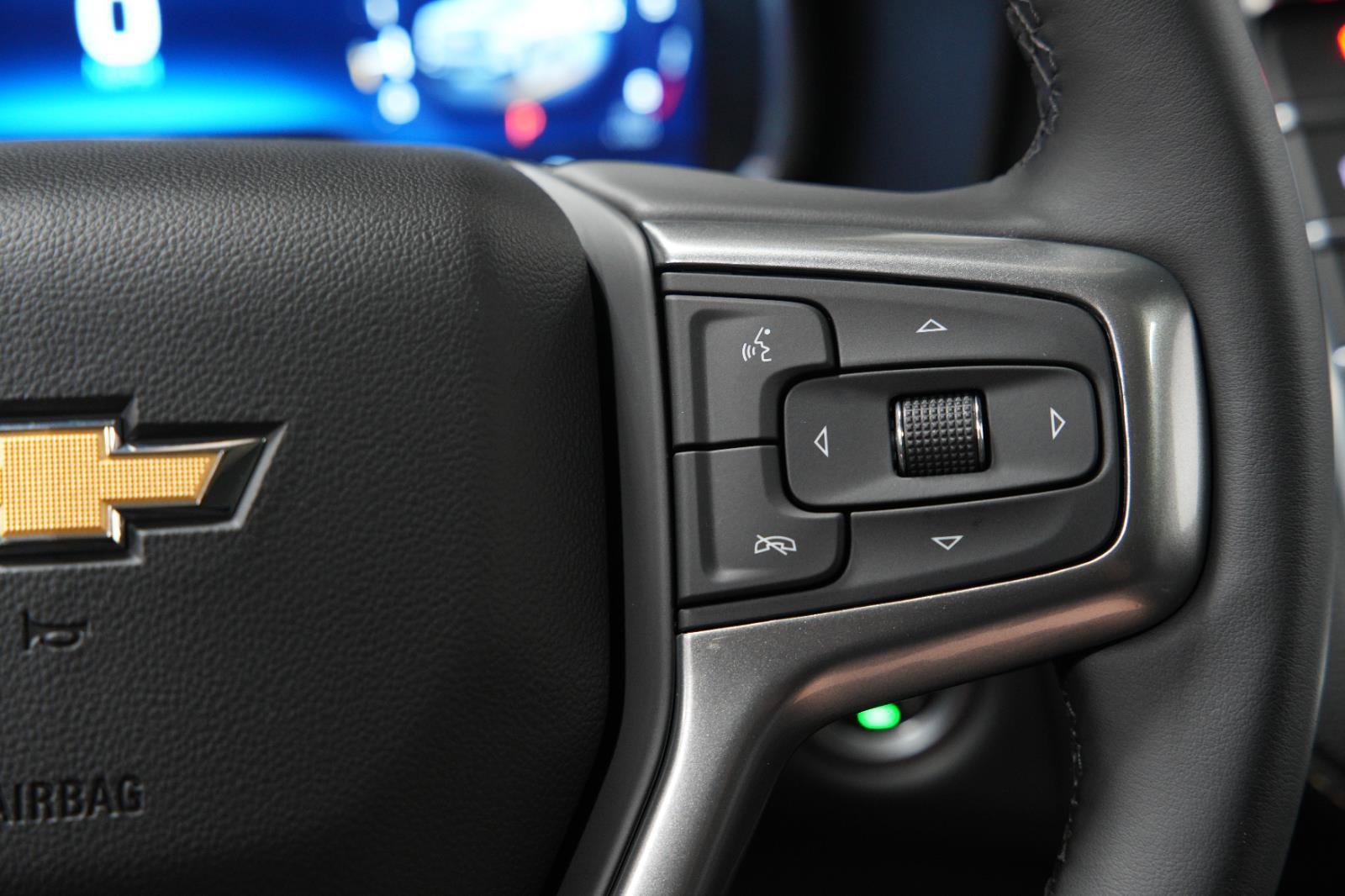 Used 2024 Chevrolet Suburban Premier w/ Premium Package image 36