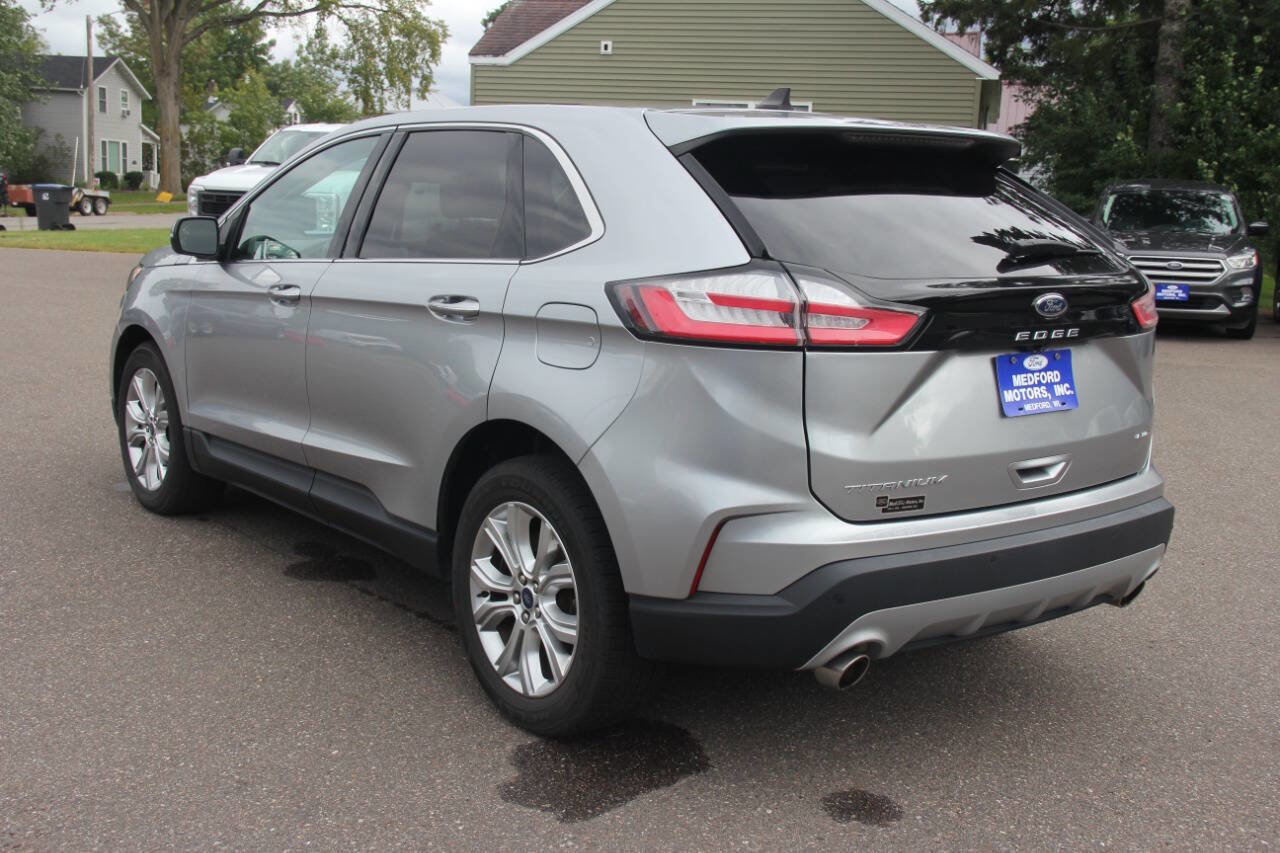 Used 2022 Ford Edge Titanium image 3