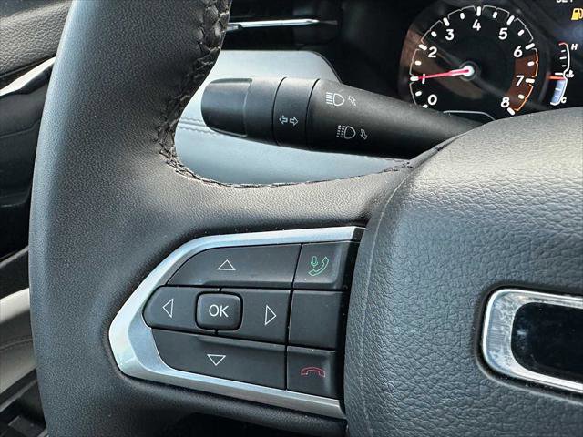 Used 2024 Jeep Compass Limited image 33