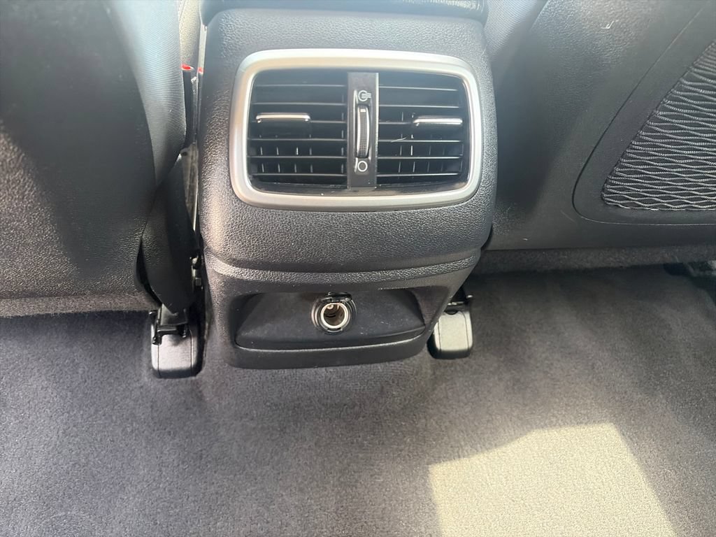 Used 2020 Kia Sorento L FWD image 31