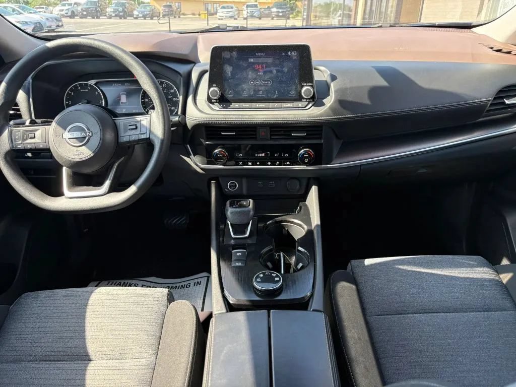 Used 2023 Nissan Rogue SV AWD/4WD image 11