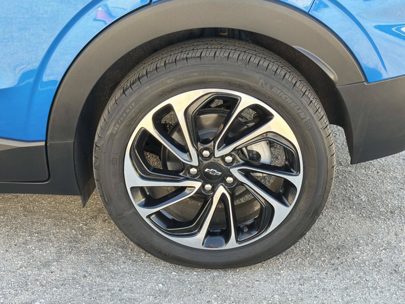 Used 2023 Chevrolet Bolt EUV Premier FWD image 6