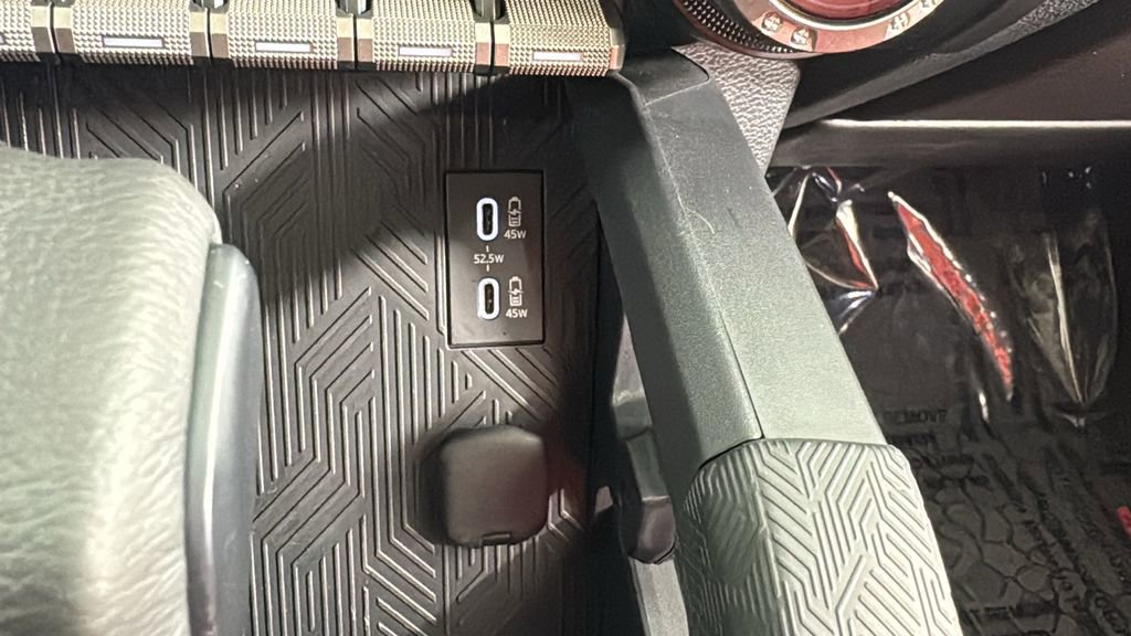 Used 2025 Toyota Tacoma TRD Sport image 42