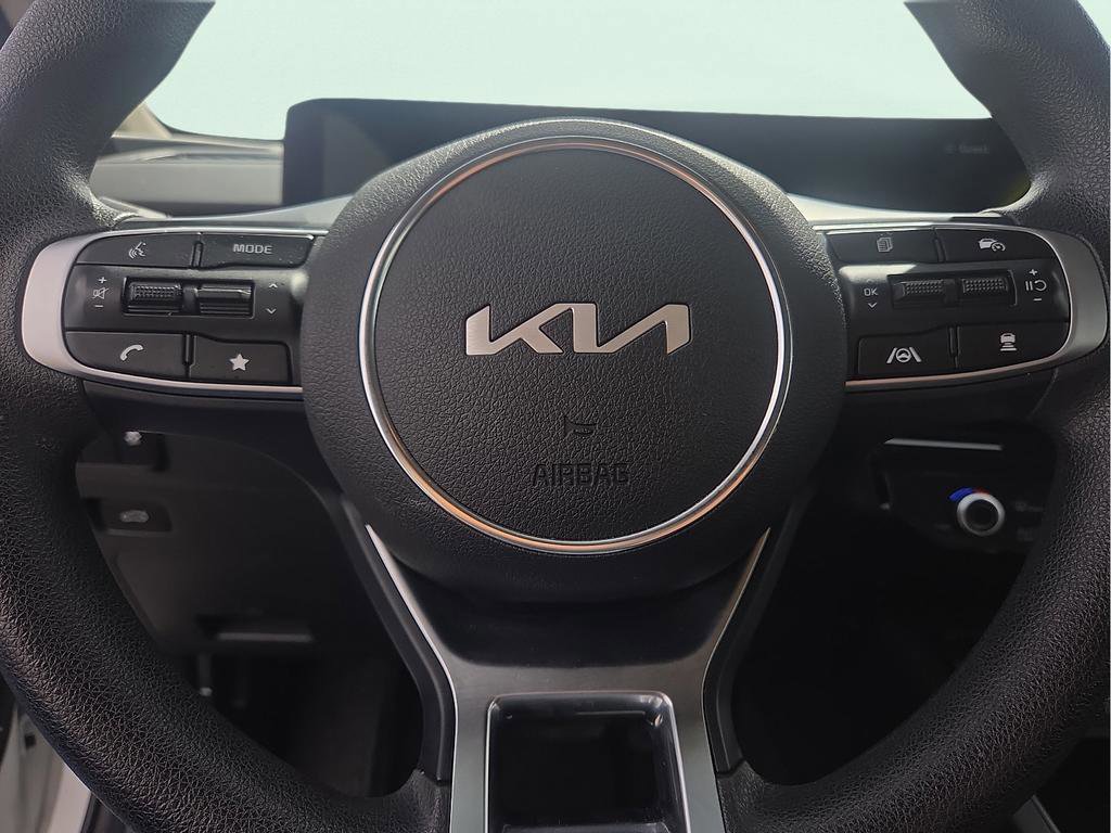 Used 2025 Kia K5 LXS FWD image 16
