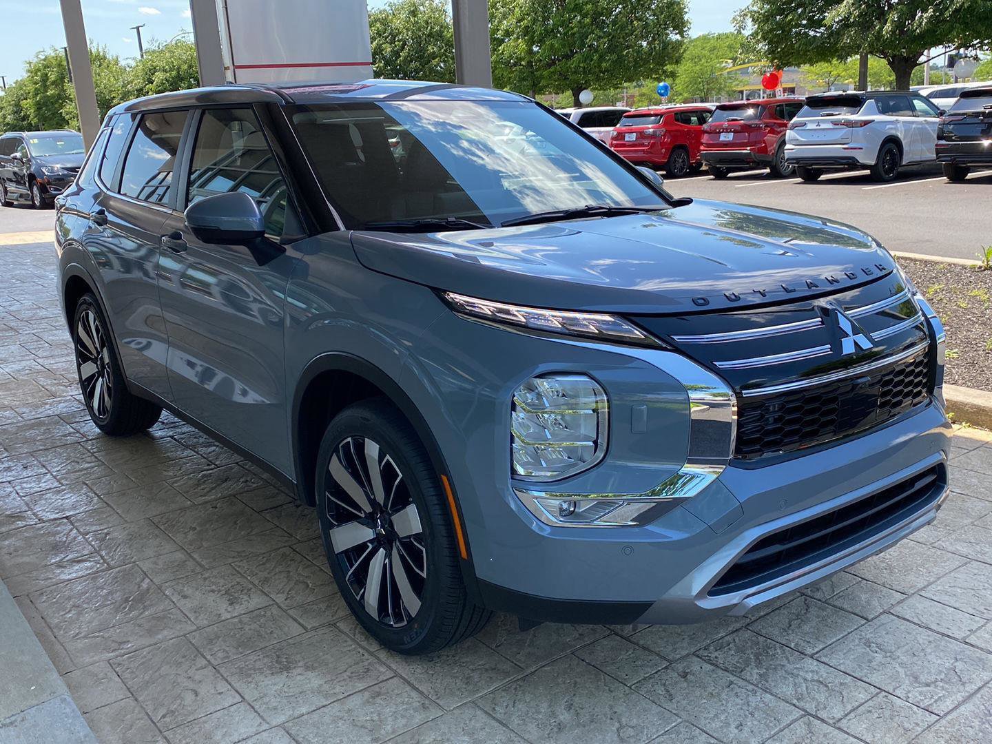 New 2026 Mitsubishi Outlander SE AWD/4WD image 3