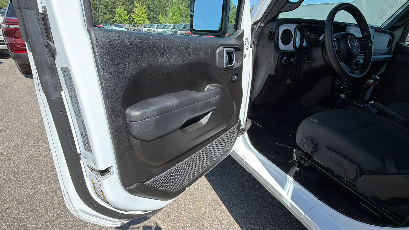 Used 2025 Jeep Wrangler Sport image 14