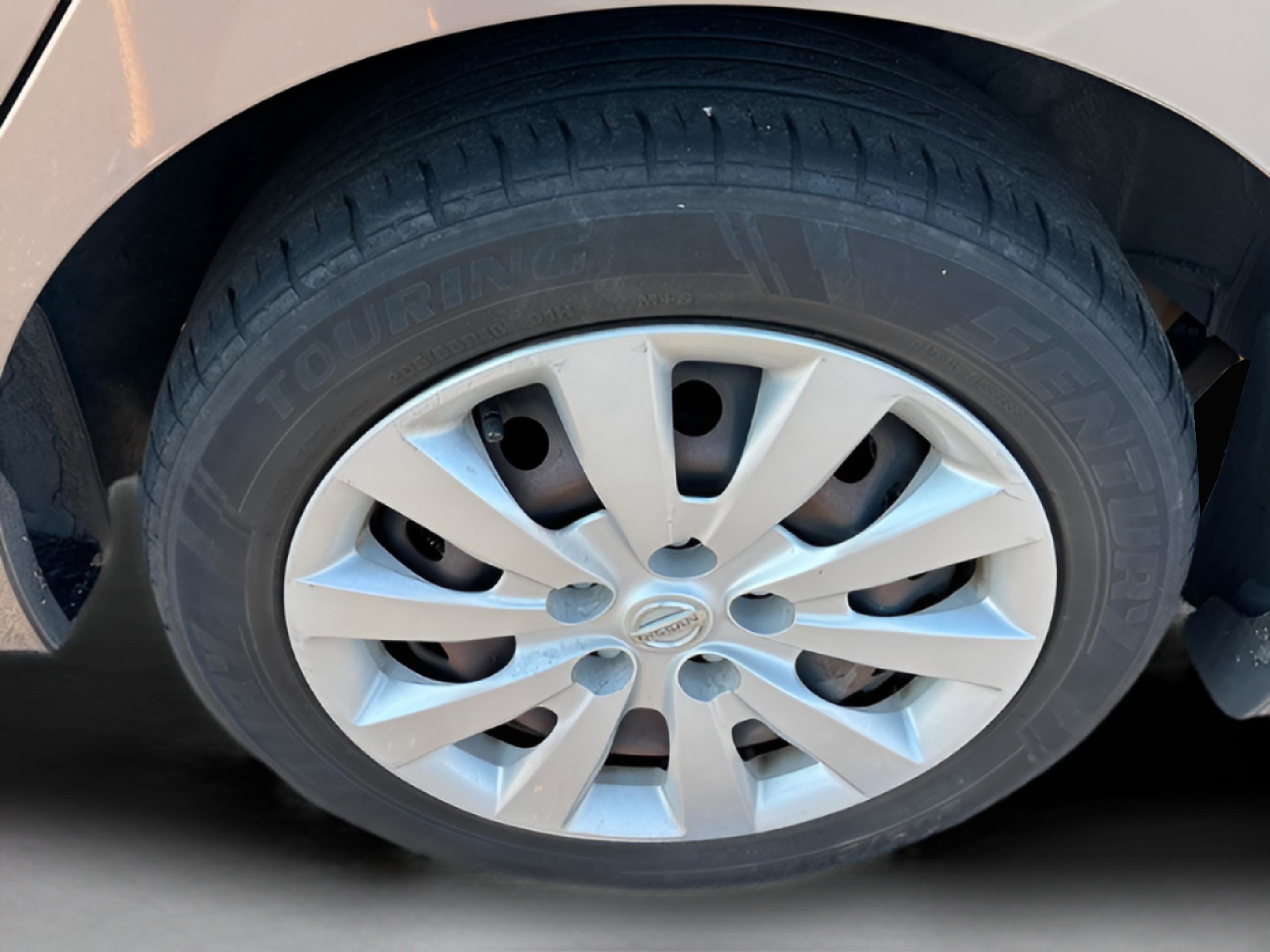 Used 2016 Nissan Sentra SV image 29