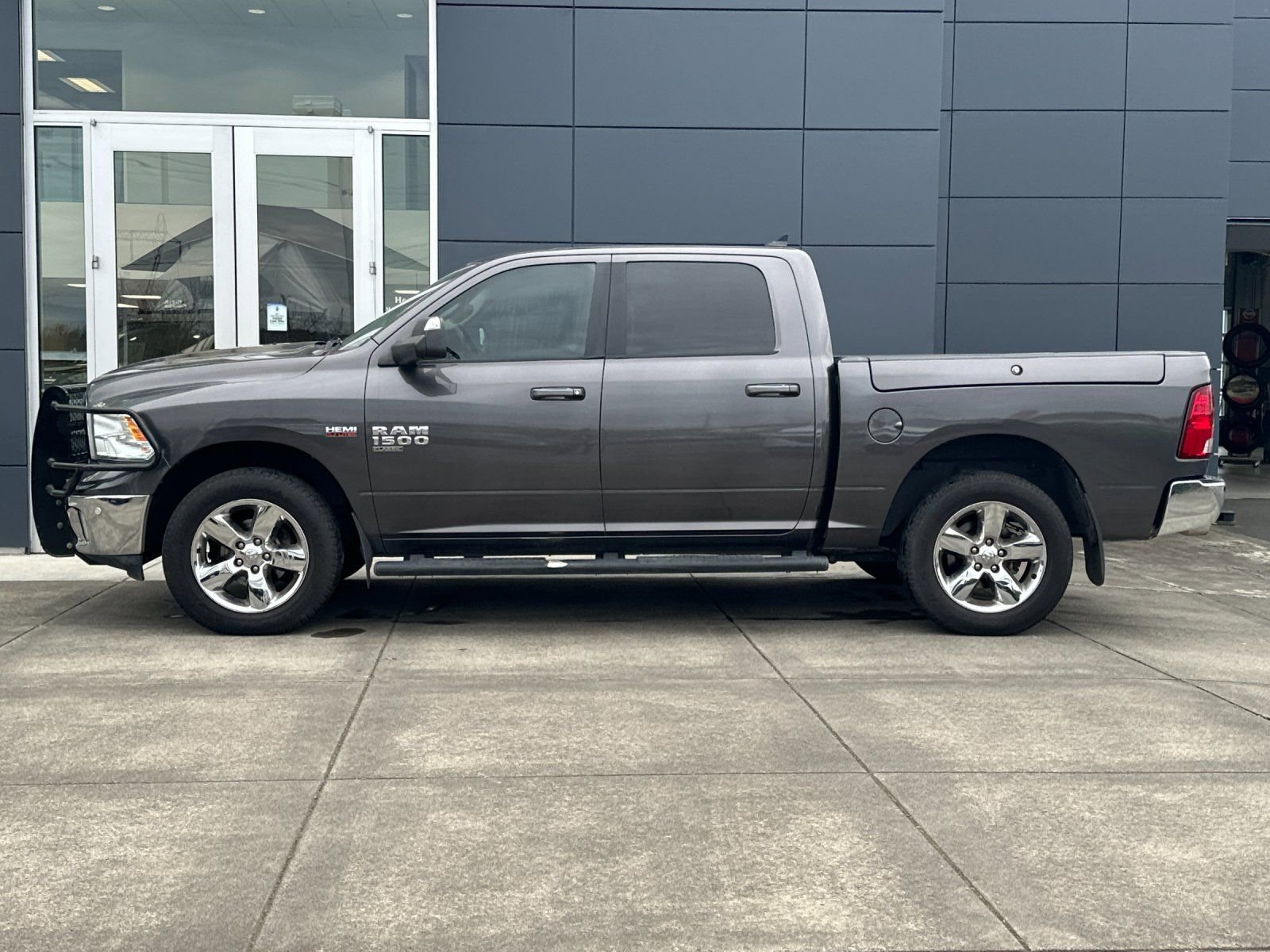 Used 2019 RAM 1500 Big Horn image 6