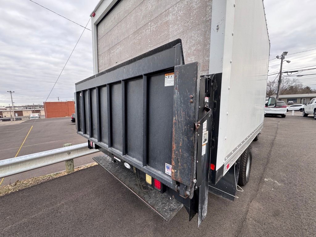 Used 2016 Chevrolet Express 3500 image 23