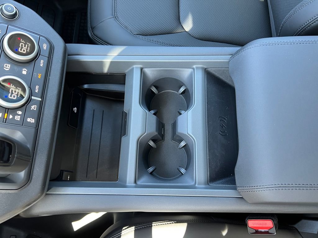 New 2025 Land Rover Defender 110 S image 20