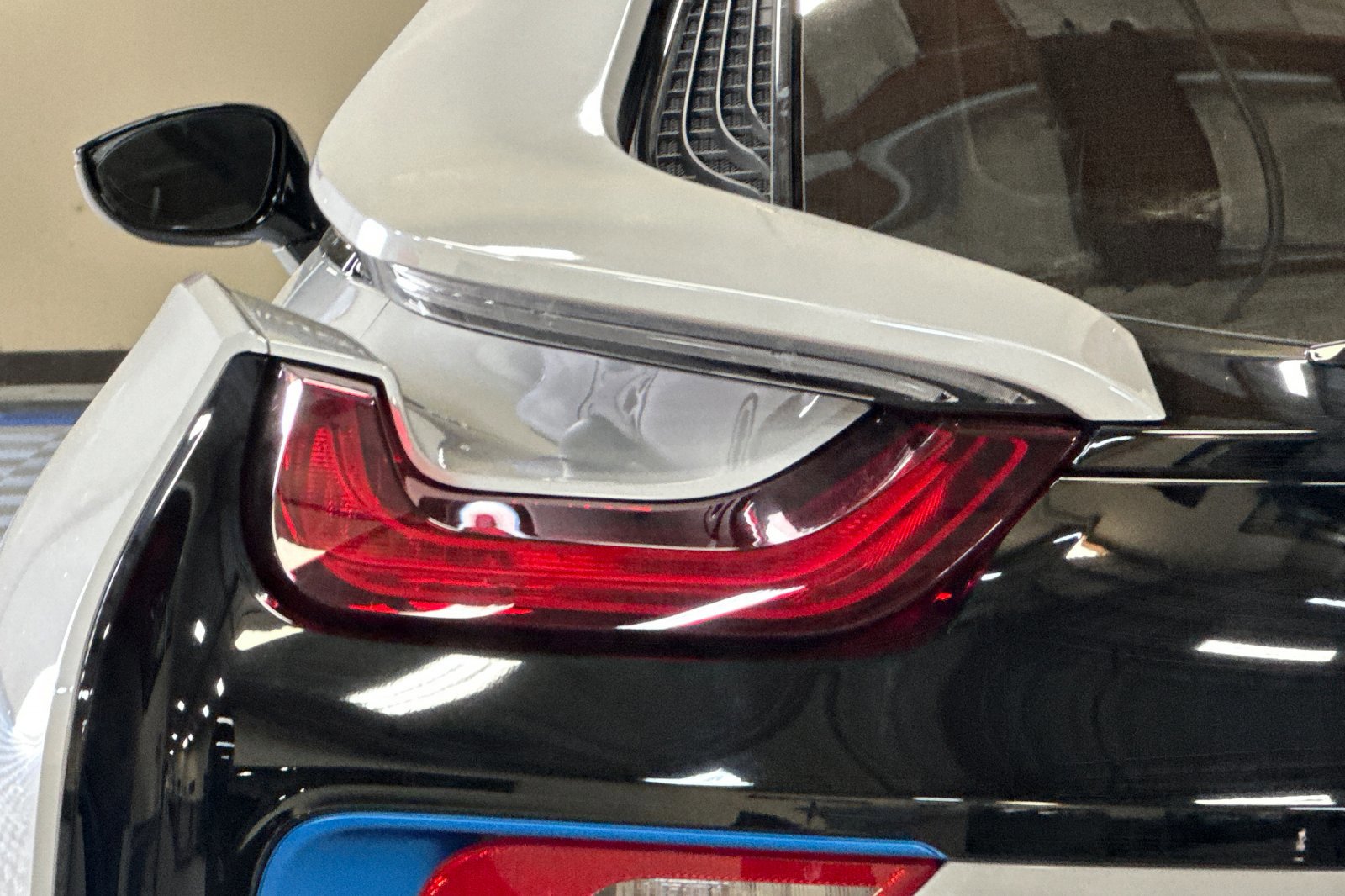 Used 2020 BMW i8 Coupe image 51