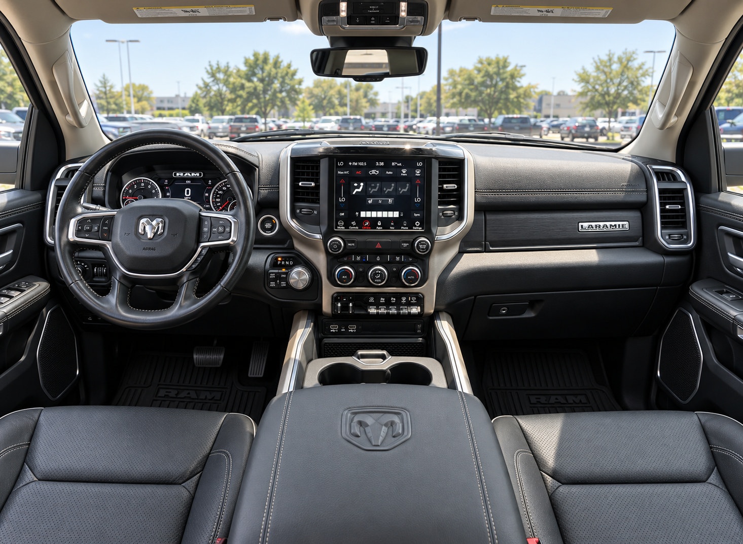 Used 2019 RAM 1500 Laramie AWD/4WD image 8