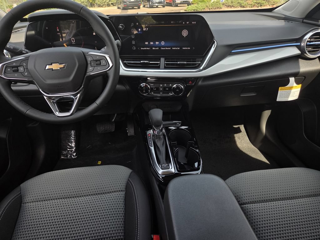 New 2026 Chevrolet Trax LT w/ Driver Confidence Package FWD image 10