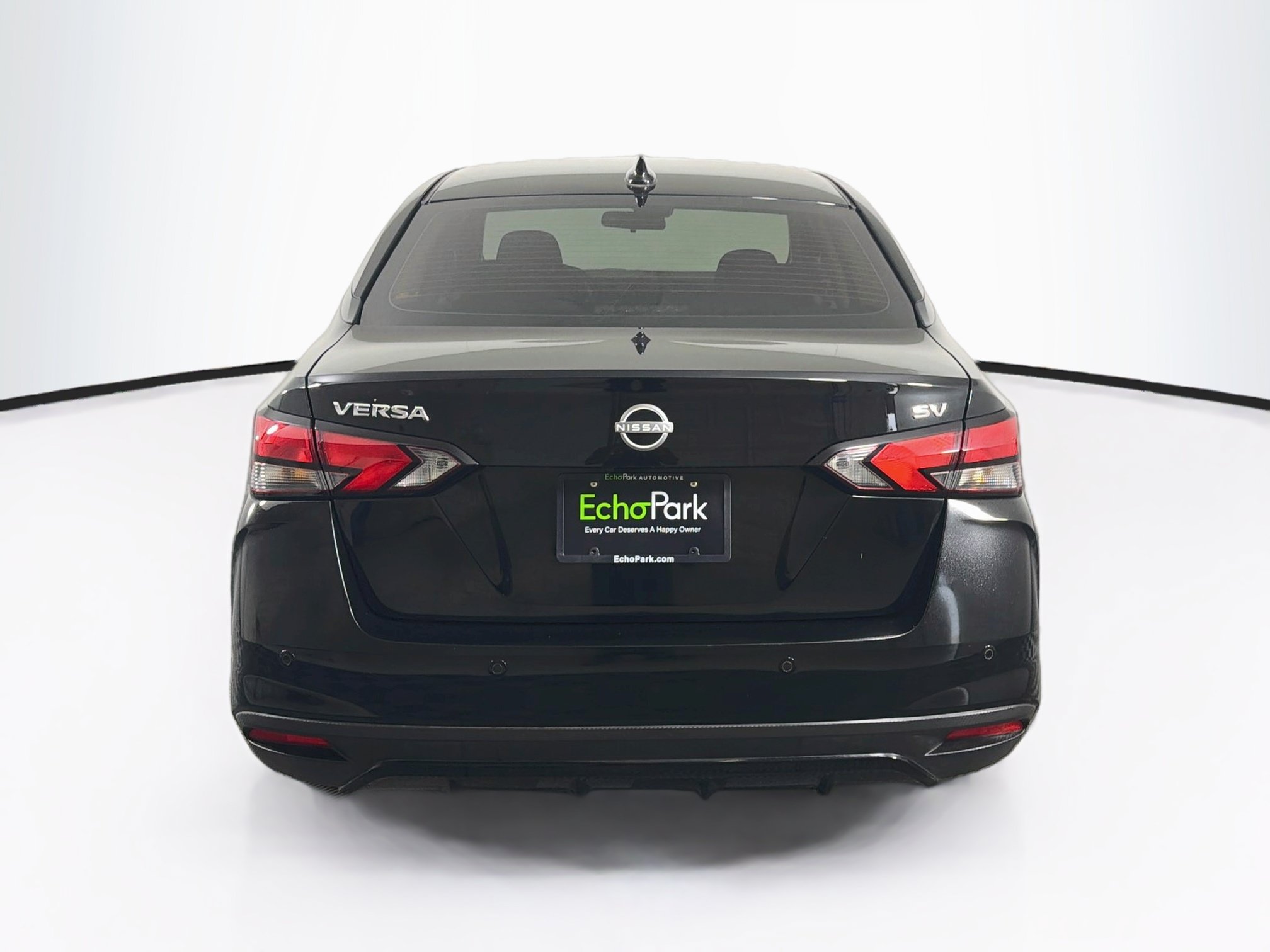 Used 2024 Nissan Versa SV w/ Trunk Package FWD image 7