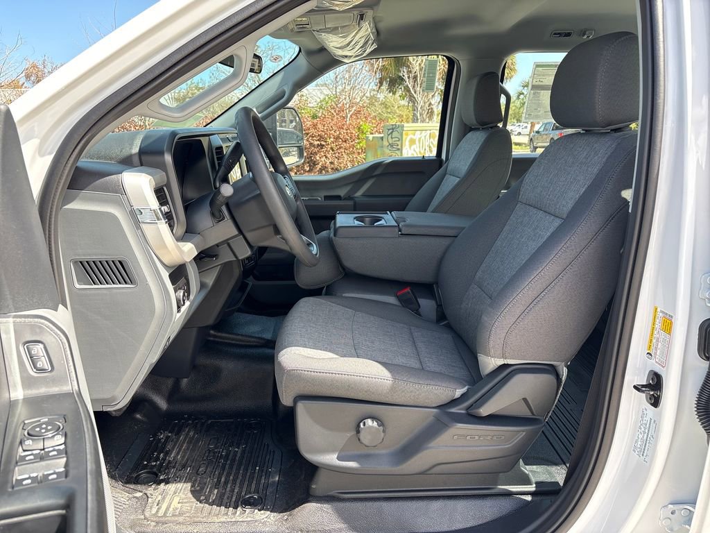 New 2026 Ford F350 XL w/ XL Chrome Package AWD/4WD image 24
