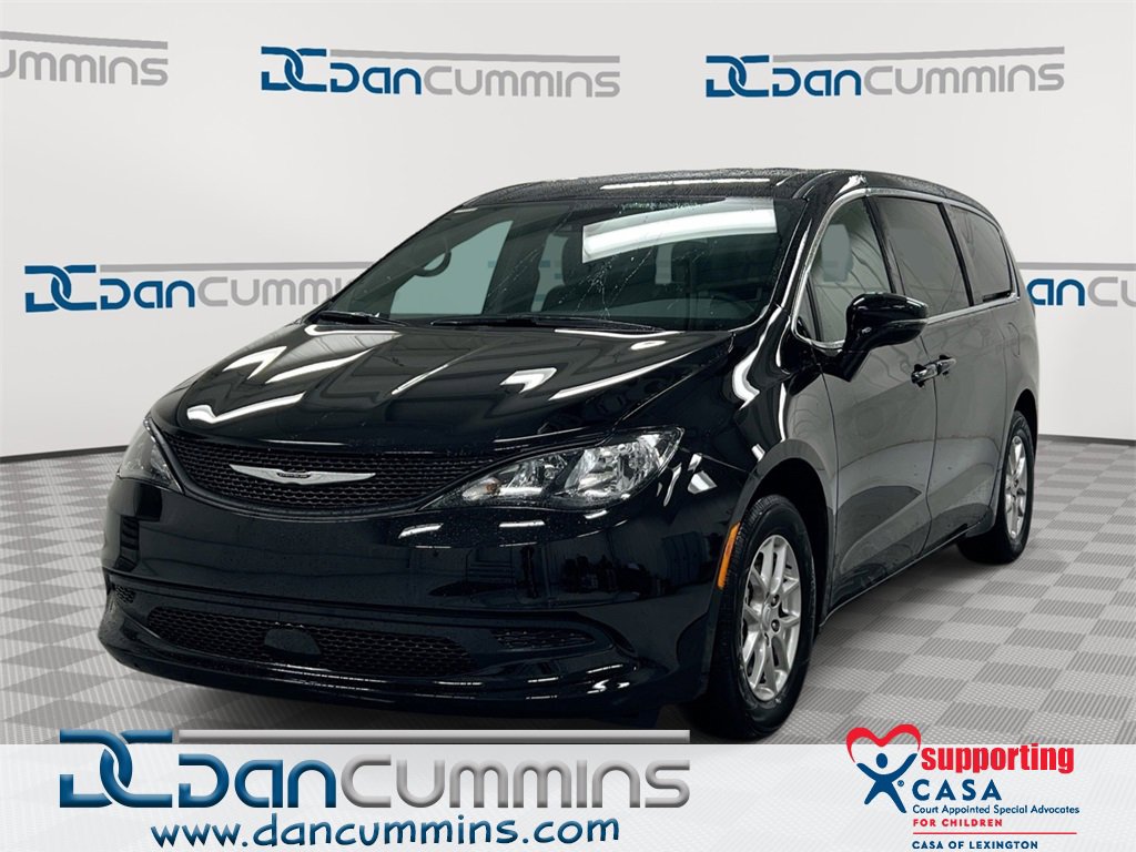 New 2025 Chrysler Voyager LX