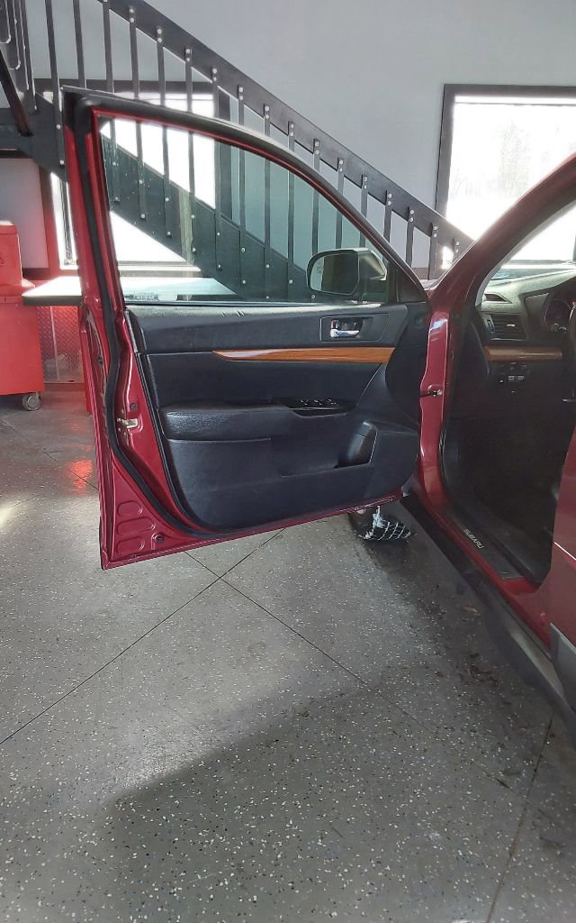 Used 2013 Subaru Outback 2.5i Limited w/ Moonroof Pkg image 14