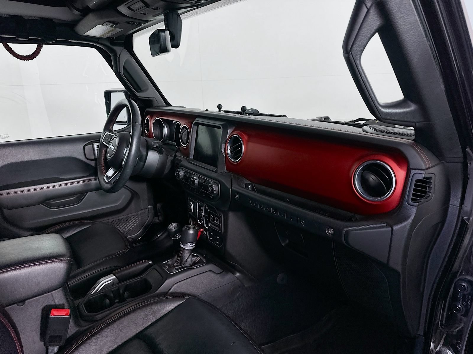 Used 2018 Jeep Wrangler Unlimited Rubicon AWD/4WD image 28