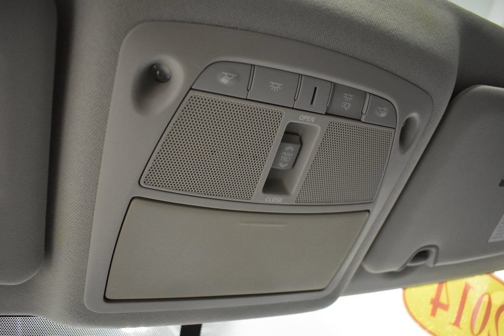 Used 2014 Nissan Rogue SV w/ SV Premium Package FWD image 27