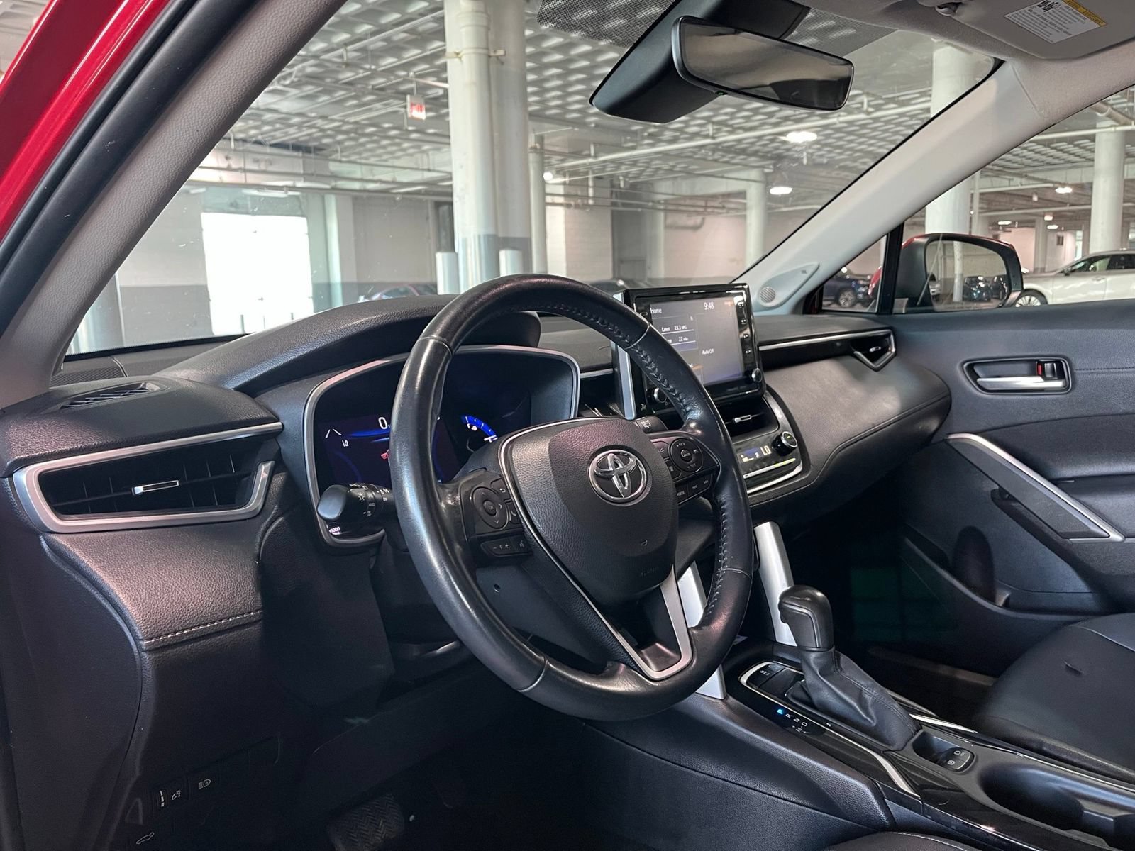 Used 2022 Toyota Corolla Cross XLE w/ Convenience Package AWD/4WD image 18