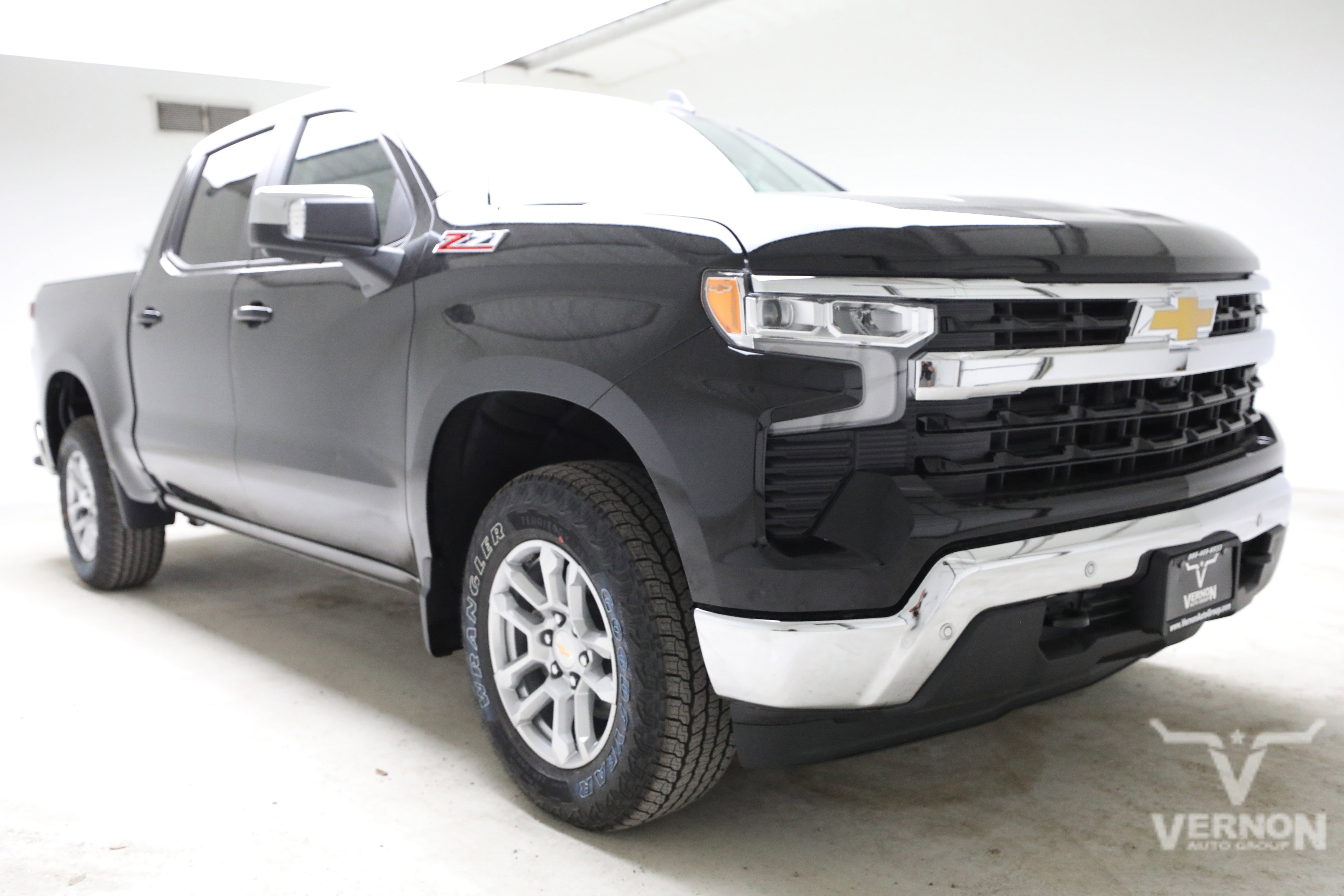 New 2026 Chevrolet Silverado 1500 LT w/ Z71 Off-Road Package AWD/4WD image 7