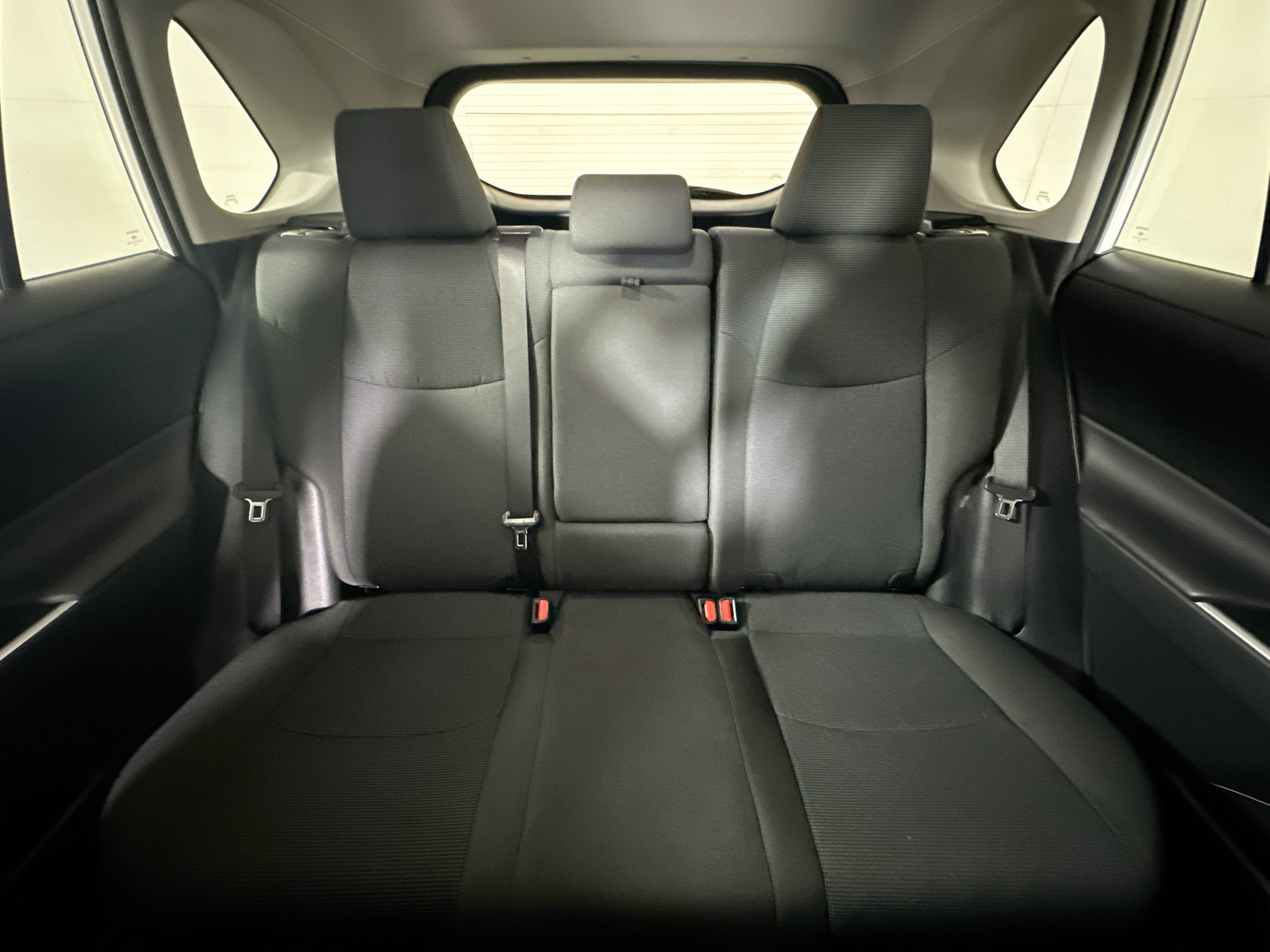 Certified 2025 Toyota RAV4 LE FWD image 29