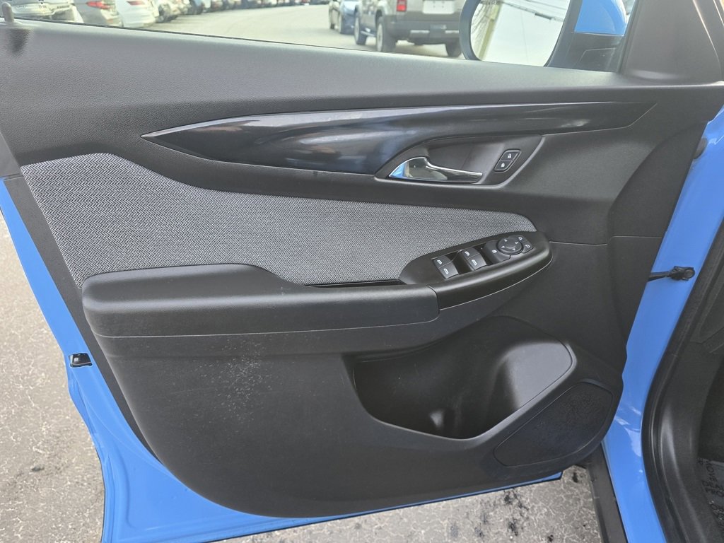 Used 2024 Chevrolet TrailBlazer LT w/ Driver Confidence Package image 16