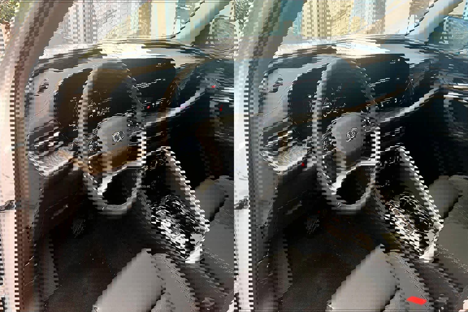 New 2025 Audi Q5 Premium Plus image 8