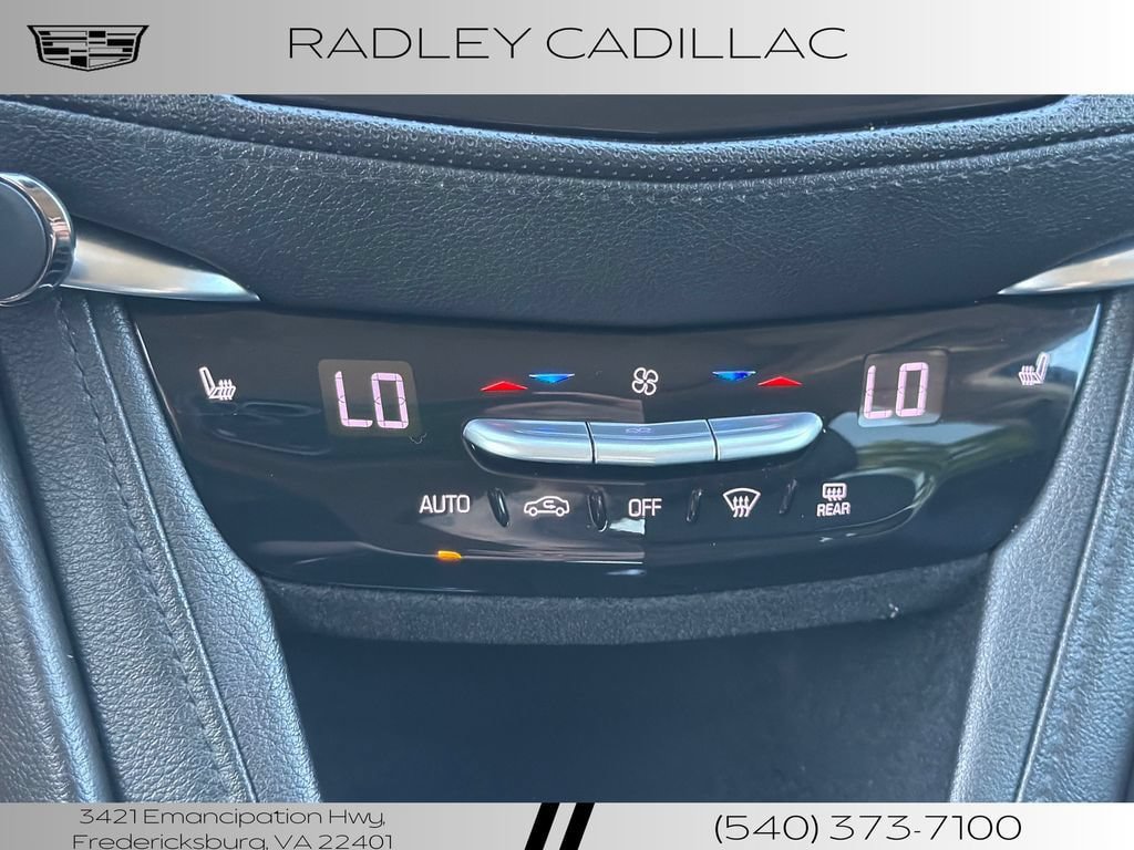 Used 2018 Cadillac XT5 Luxury w/ Driver Awareness Package FWD image 9