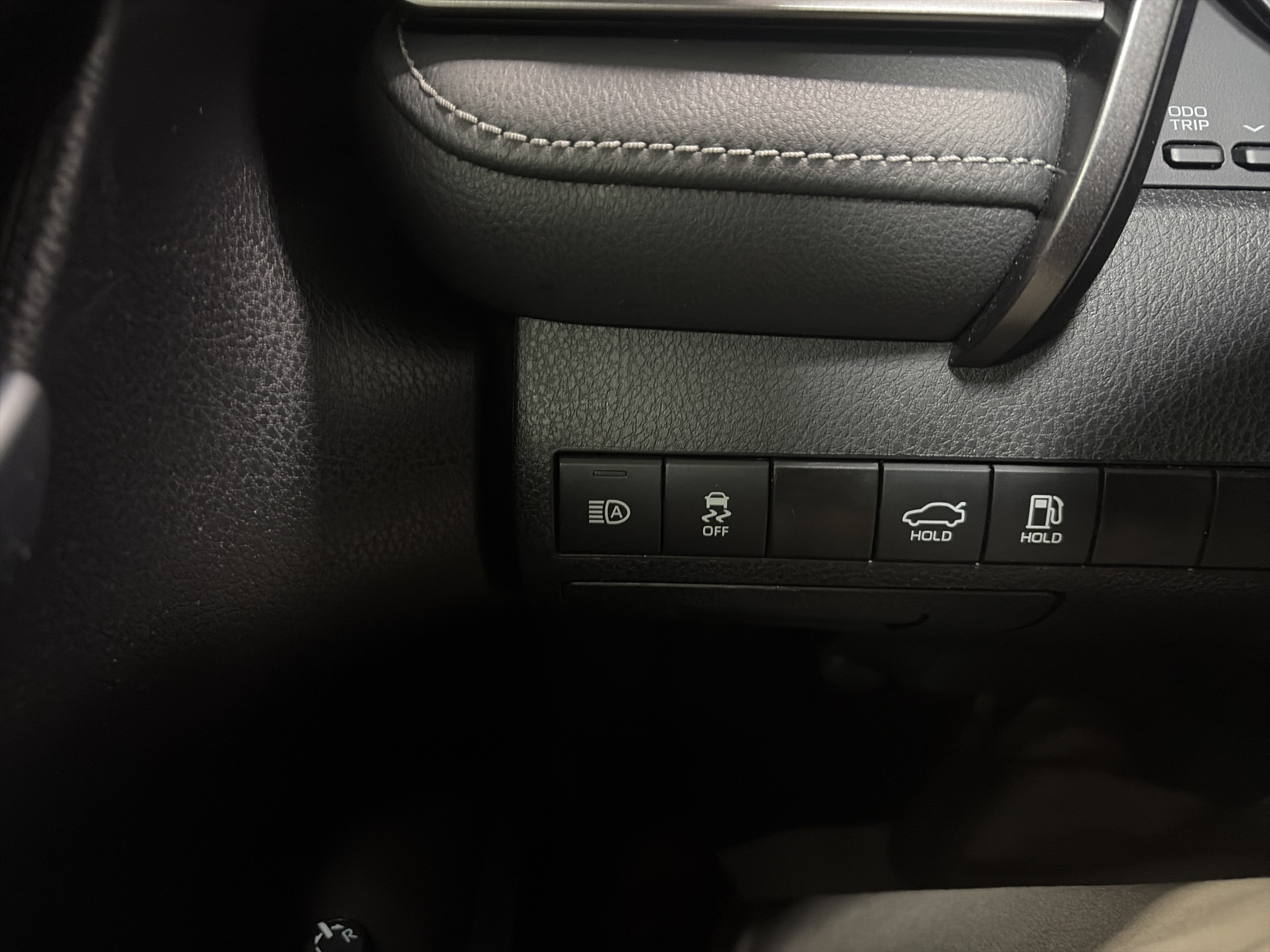 Used 2024 Toyota Camry SE w/ Convenience Package FWD image 16