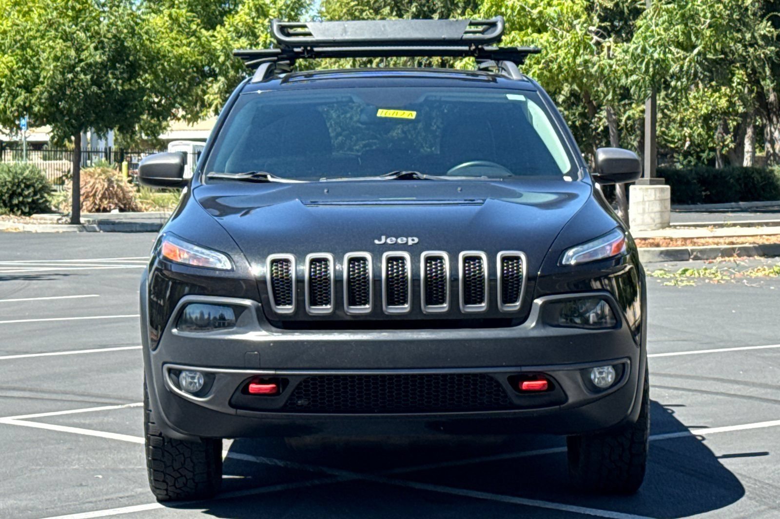 Used 2015 Jeep Cherokee Trailhawk AWD/4WD image 7