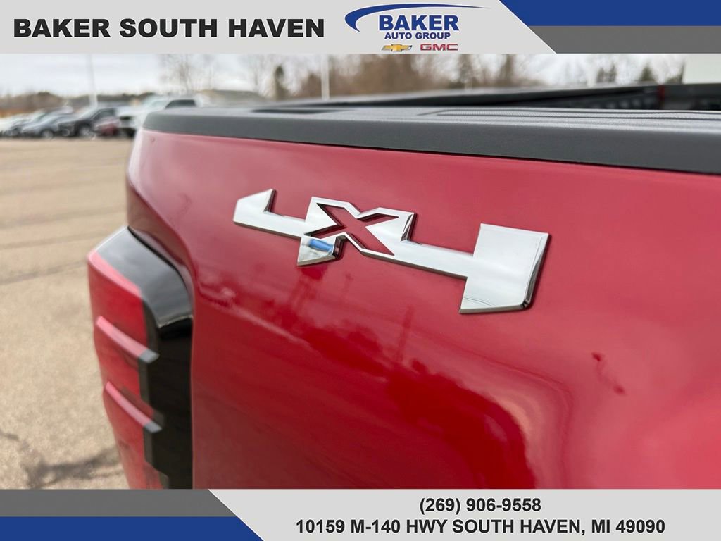 Used 2025 GMC Sierra 2500 SLT w/ SLT Premium Package image 9