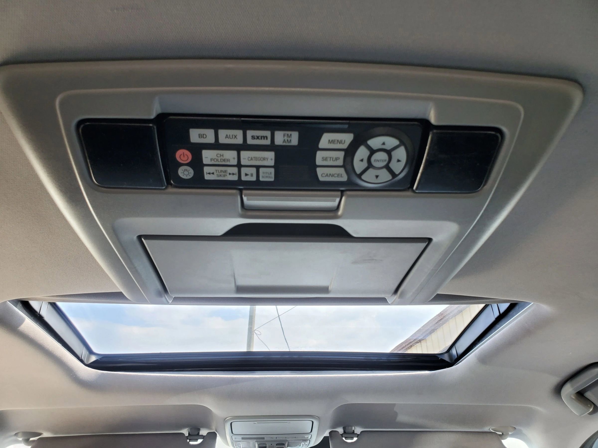 Used 2018 Honda Pilot Touring image 35