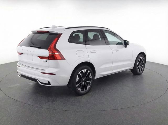 New 2026 Volvo XC60 B5 Plus w/ Protection Package Premier image 32