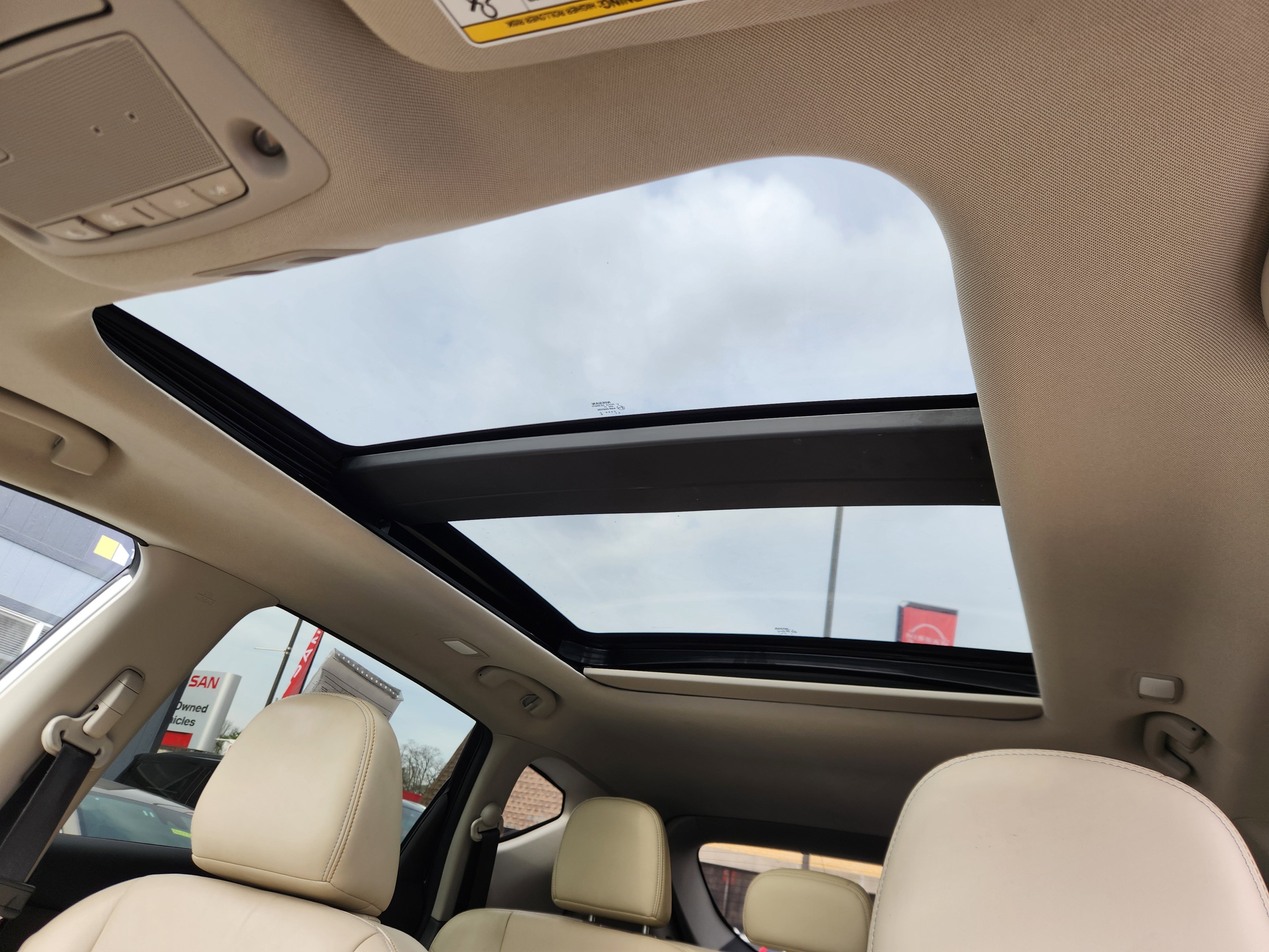 Certified 2022 Nissan Murano Platinum w/ Cargo Package image 16