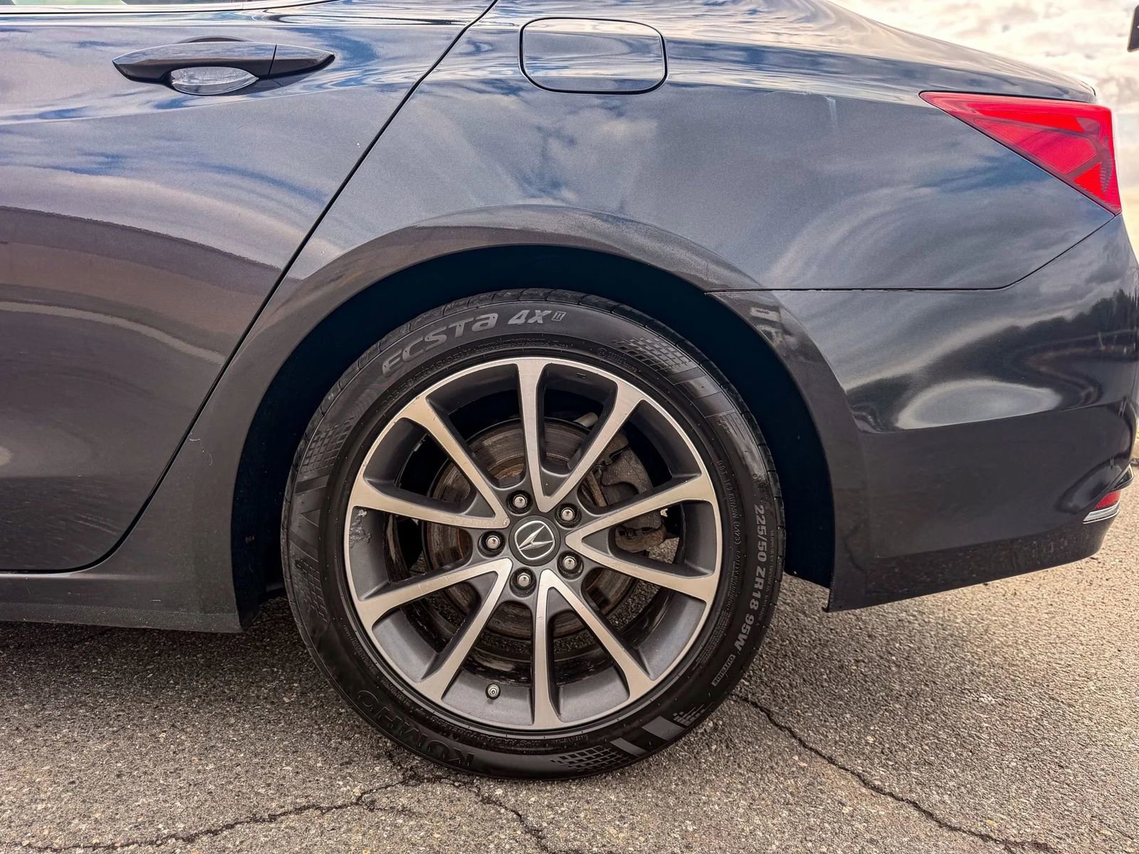 Used 2015 Acura TLX V6 SH-AWD w/ Technology Pkg image 35